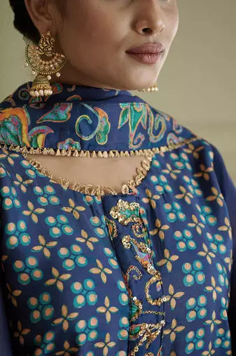 Maaya Straight Kurta Set