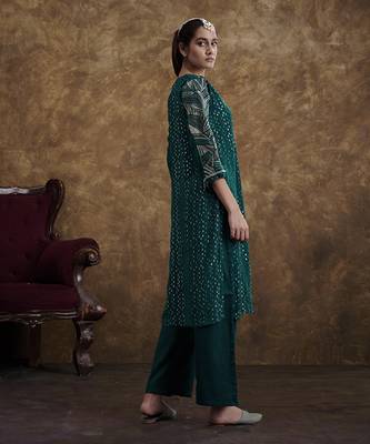 Sitaara Bottle Green Kurta Set 2