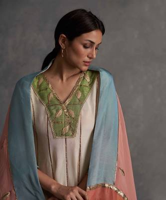 Sunehri Ivory Anarkali Set 6