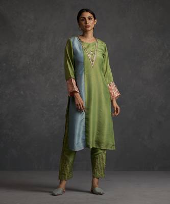 Sunehri Straight Kurta Set 2