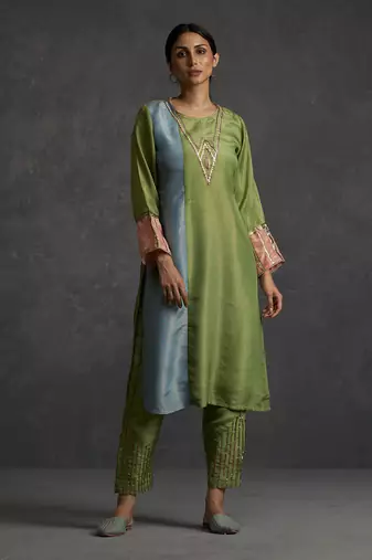 Sunehri Straight Kurta Set