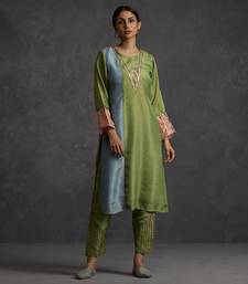 Sunehri Straight Kurta Set