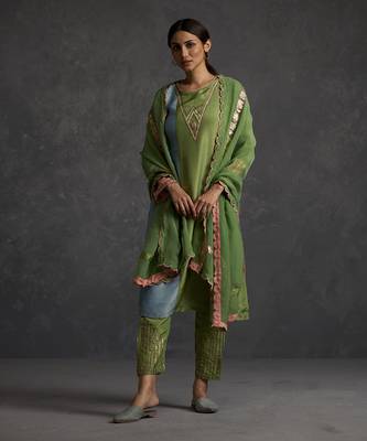 Sunehri Straight Kurta Set 1