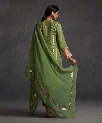Sunehri Straight Kurta Set 3