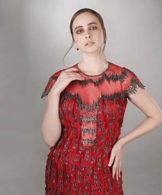 Red Fray Textured Embroidered Bodycon Mermaid Gown 3
