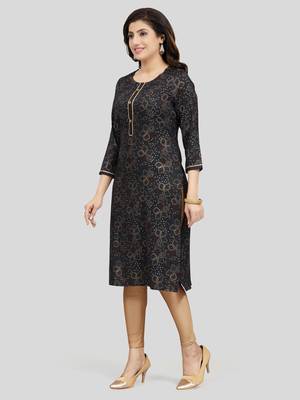 Black printed rayon long-kurtis 5