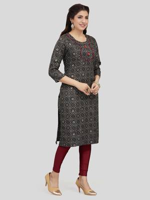 Black printed rayon long-kurtis 3