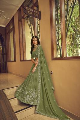 Green embroidered georgette semi stitched lehenga 3