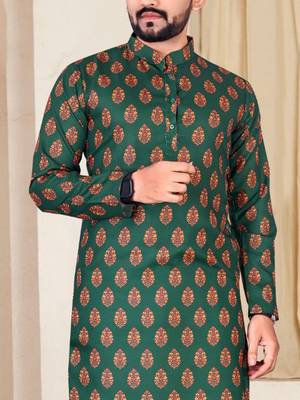 Men's Green Floral Printed Cotton Kurta 3