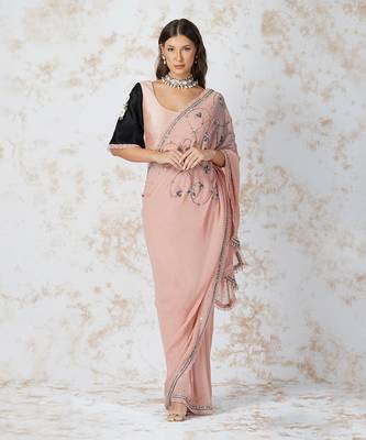 Antique Work Saree With Contrast Blouse 1