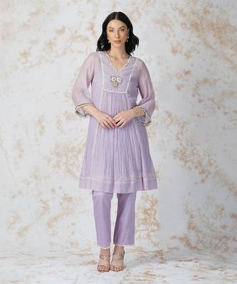 Baroque Flower Paneled Tunic Set 1