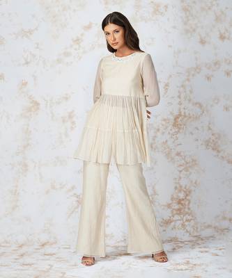 Baroque Work Tiered Top Set 1