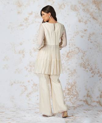 Baroque Work Tiered Top Set 4