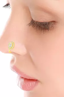 Gold diamond nose-ring