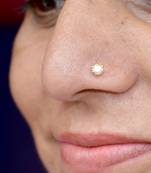 Gold pearl nose-ring