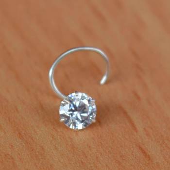 Silver diamond nose-ring 1