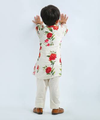 White Floral Printed Kurta Set 2