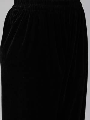 Women's Black Velvet Salwar Suit Set 3