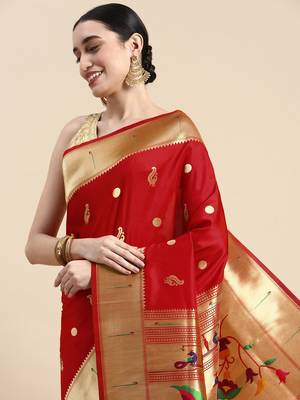 Red woven paithani silk saree with blouse 3