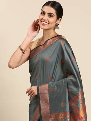 Grey woven paithani silk saree with blouse 3