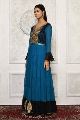 Blue embroidered georgette kurta &-sets 4