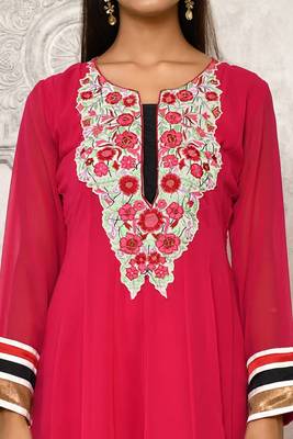 Maroon embroidered georgette kurta &-sets 5
