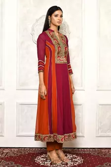 Purple embroidered georgette kurta &-sets