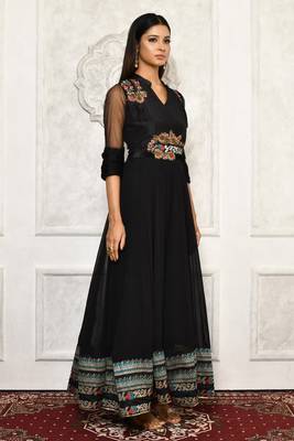 Black embroidered georgette kurta &-sets 3