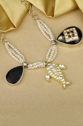 Sangeeta Boochra X Payal Singhal  Rooh Silver Bracelet