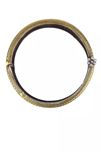 Sangeeta Boochra X Payal Singhal  Anya Silver Openable Bangle