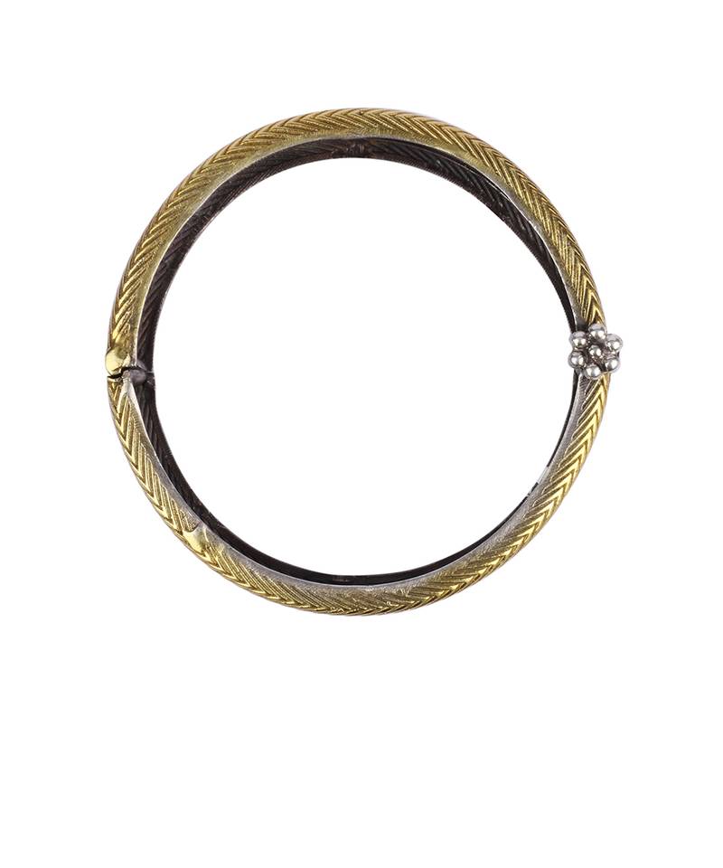 Sangeeta Boochra X Payal Singhal  Anya Silver Openable Bangle