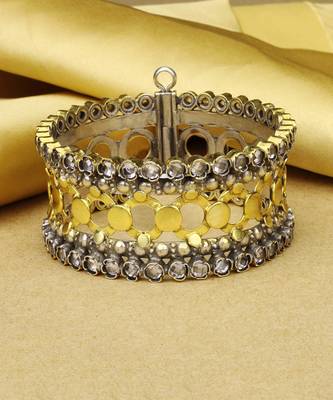 Sangeeta Boochra X Payal Singhal  Nasim Silver Openable Bangle 1