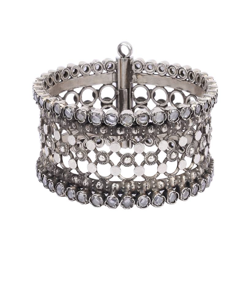 Sangeeta Boochra X Payal Singhal Rehya Silver Openable Bangle