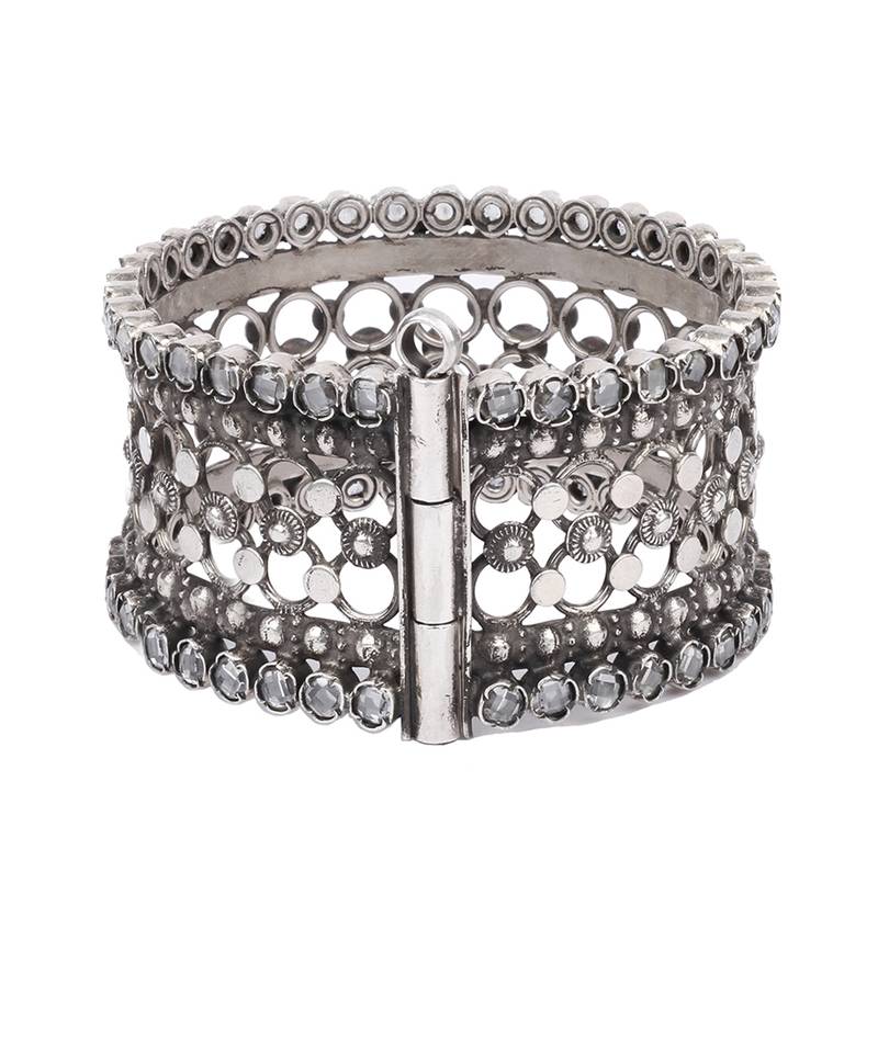 Sangeeta Boochra X Payal Singhal Rehya Silver Openable Bangle