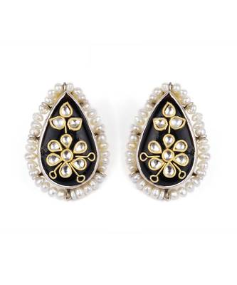 Sangeeta Boochra X Payal Singhal  Aayat Silver Earrings with Pearls 3