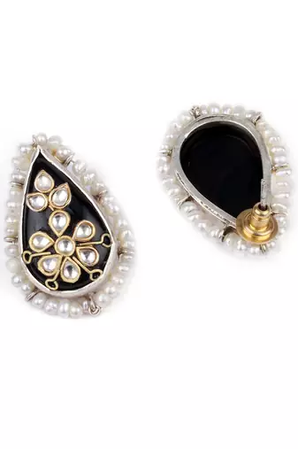 Sangeeta Boochra X Payal Singhal  Aayat Silver Earrings with Pearls