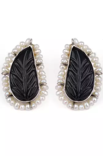 Sangeeta Boochra X Payal Singhal  Mehek Silver Earring with Pearls