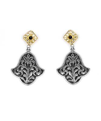 Sangeeta Boochra X Payal Singhal  Nisa Silver Earring with Kundan 3