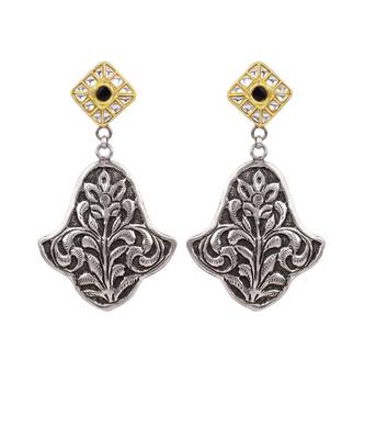 Sangeeta Boochra X Payal Singhal  Nisa Silver Earring with Kundan 4
