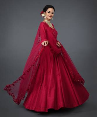 Anarkali Gown With Floral Resham Sequin And Beads Embroidery 5