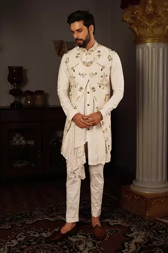 White Alya Bandi Set