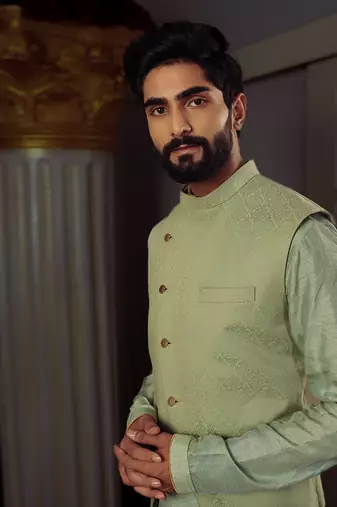 Green Trishti Bandi Set