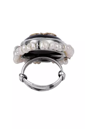 Sangeeta Boochra X Payal Singhal  Maryam Silver Ring with Pearls