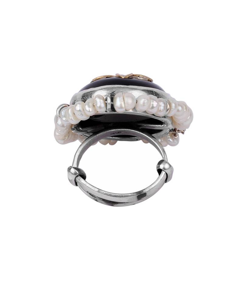Sangeeta Boochra X Payal Singhal  Maryam Silver Ring with Pearls