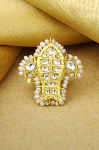Sangeeta Boochra X Payal Singhal  Zaynab Silver Ring with Kundan Work