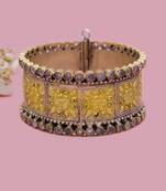 Golden  Fareena Floral Bracelet