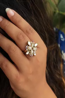 Kundan delight Ring