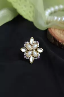Kundan delight Ring
