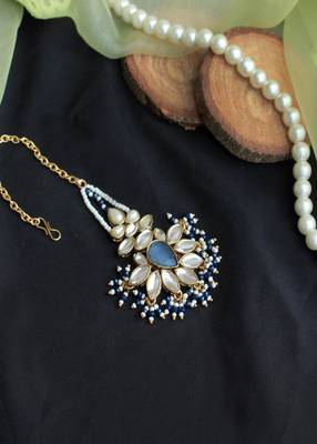 Floral Grace Kundan Mangtika 3