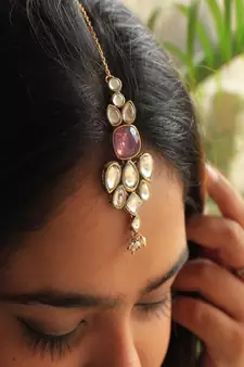 Kundan Paradise Mangtika